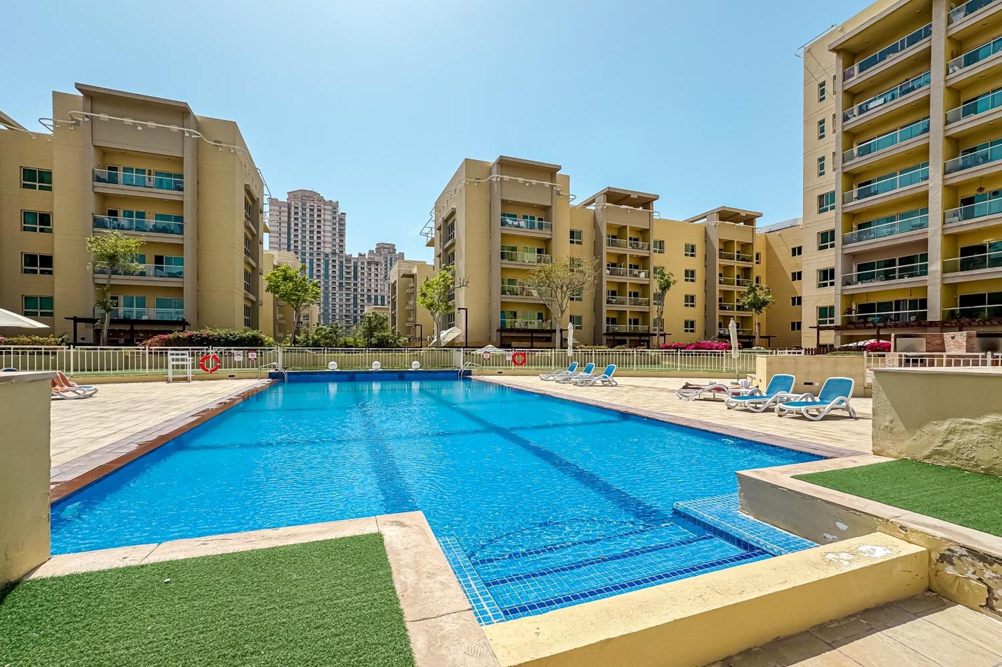 Classy 1 Bedroom In The Greens Courtyard View Dubai Exterior foto